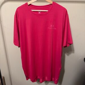 Under Armour Men's dark pink Short Sleeve Tee